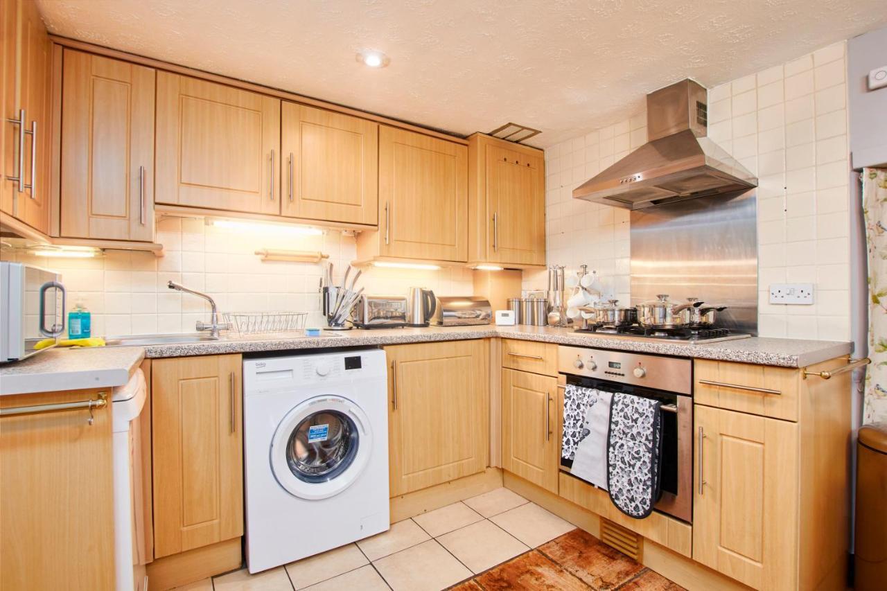 Perfect Place To Stay Fast Free Wifi Edinburgh Bagian luar foto
