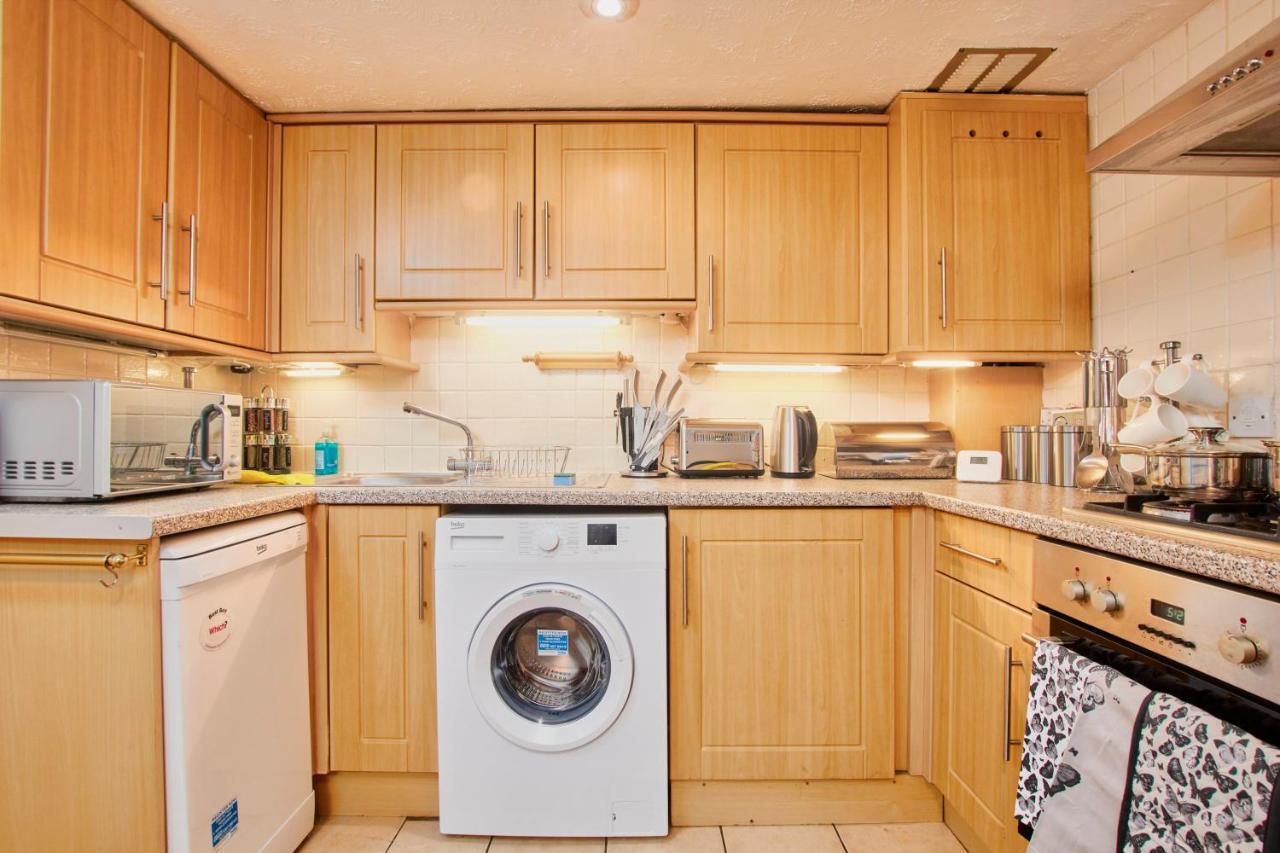 Perfect Place To Stay Fast Free Wifi Edinburgh Bagian luar foto